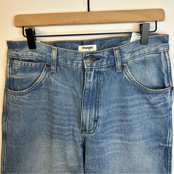*NWT* Wrangler Sunset Mid-Rise Straight-Leg Jeans in Baby Blue, Size 29x29 - Picture 7 of 16